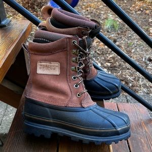 TINGLEY THINSULATE WINTER SUEDE LEATHER STEEL SHANK BOOTS  YOUTH SIZE 4